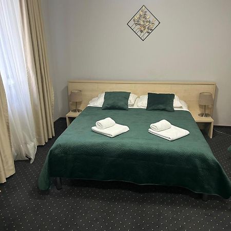 Hotel Pacific Temesvár Kültér fotó