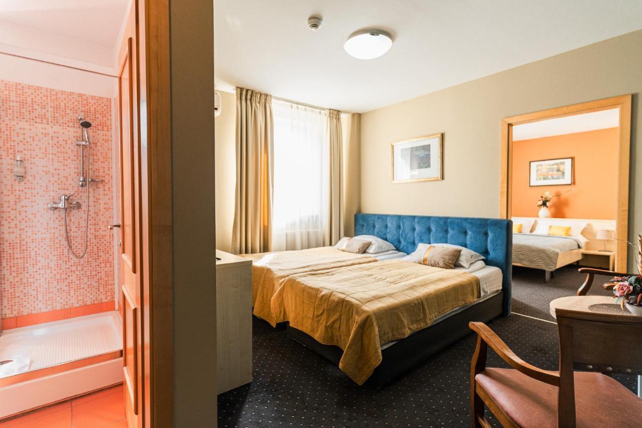 Hotel Pacific Temesvár Kültér fotó