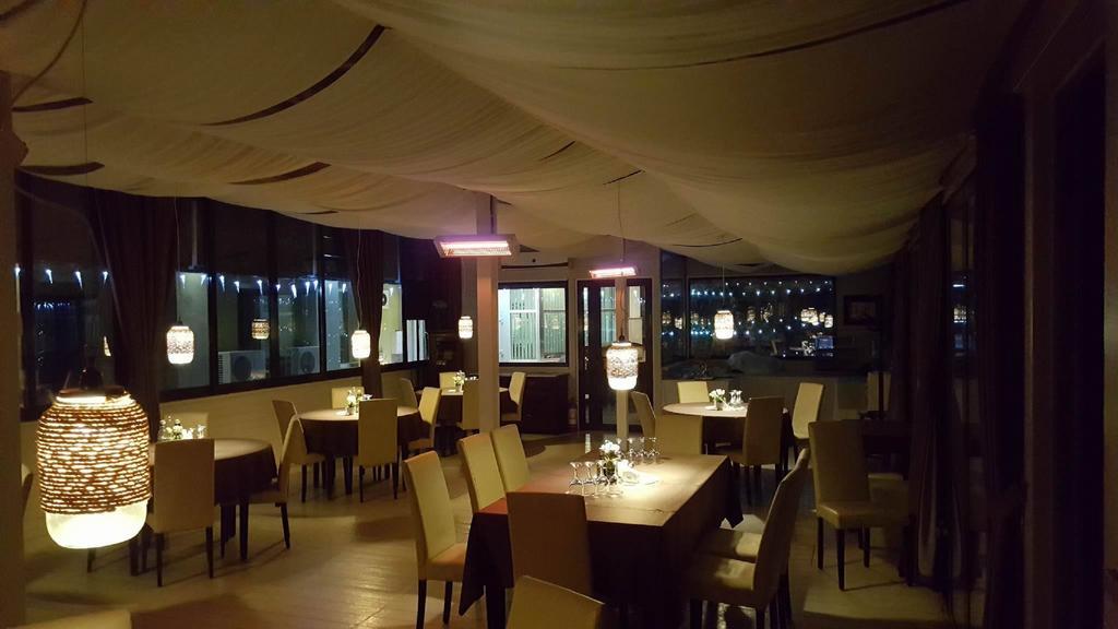 Hotel Pacific Temesvár Kültér fotó